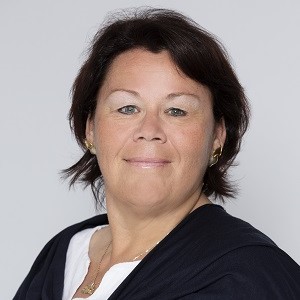 MARGIT DARNHOFER (Office Manager)