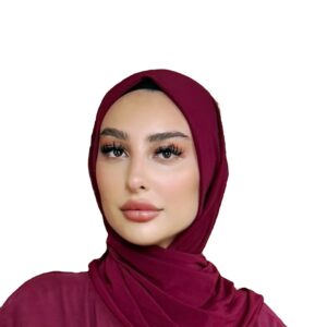 Ilkay Ay(Officemanagerin)